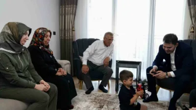 Çevre, Şehircilik ve İklim Değişikliği Bakanı Murat Kurum, depremde ailesinde