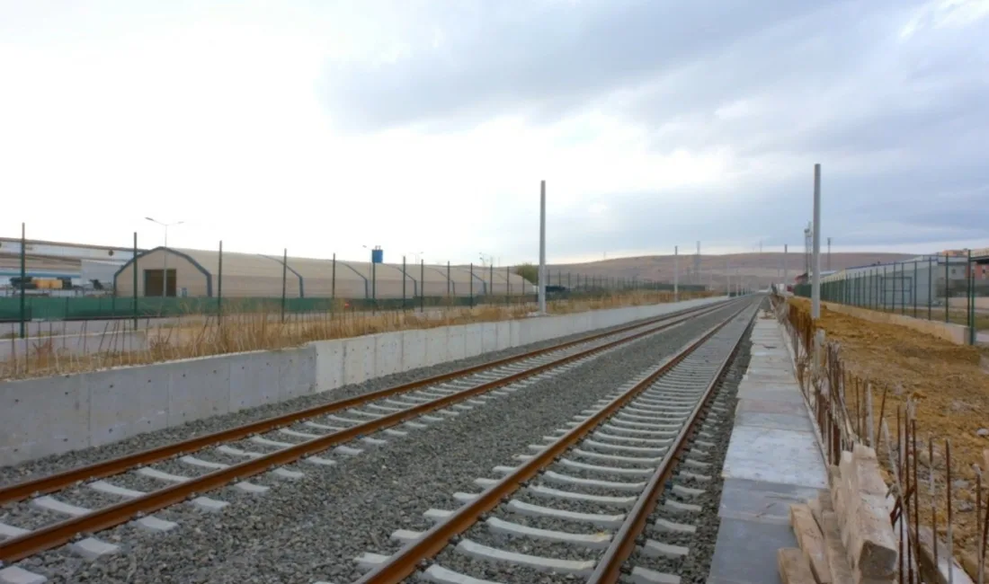 Ulaştırma ve Altyapı Bakanı Abdulkadir Uraloğlu, Sincan (OSB)-Yenikent-Kazan Soda Demiryolu