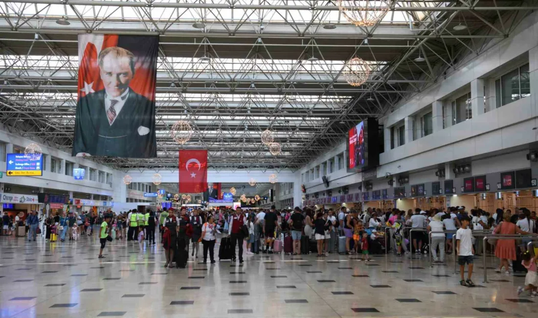 Ulaştırma ve Altyapı Bakanı Abdulkadir Uraloğlu, “İstanbul’daki iki havalimanımız, yılın