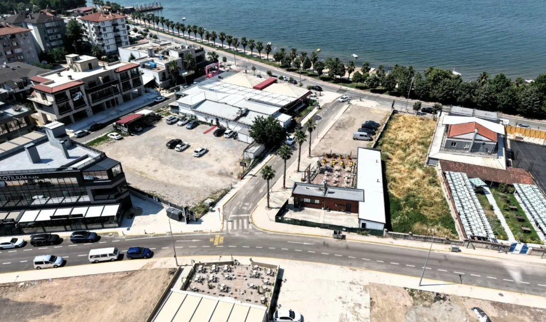 Başiskele Sahili’nde hayata geçirilen yeni ulaşım düzenlemesiyle ara sokaklar tek
