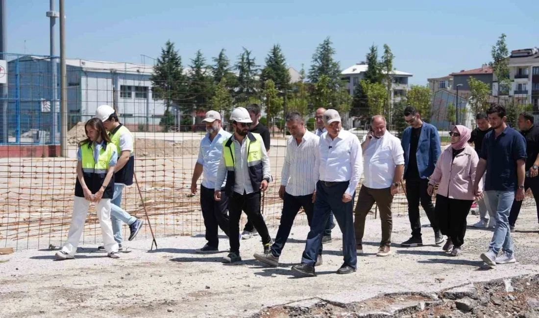 Düzce Belediye Başkanı Dr. Faruk Özlü, şehrin vizyon projelerinde devam