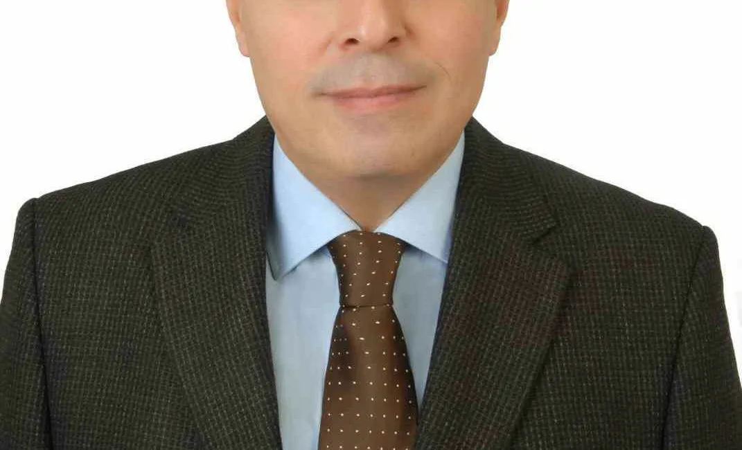 Zonguldak Bülent Ecevit Üniversitesinde uzun yıllar görev yapan, sayısız öğrenci