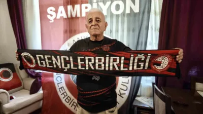 Ankara’da yaşayan 70 yaşındaki Süreyya Altıntaş, 15 yaşında gönül verdiği