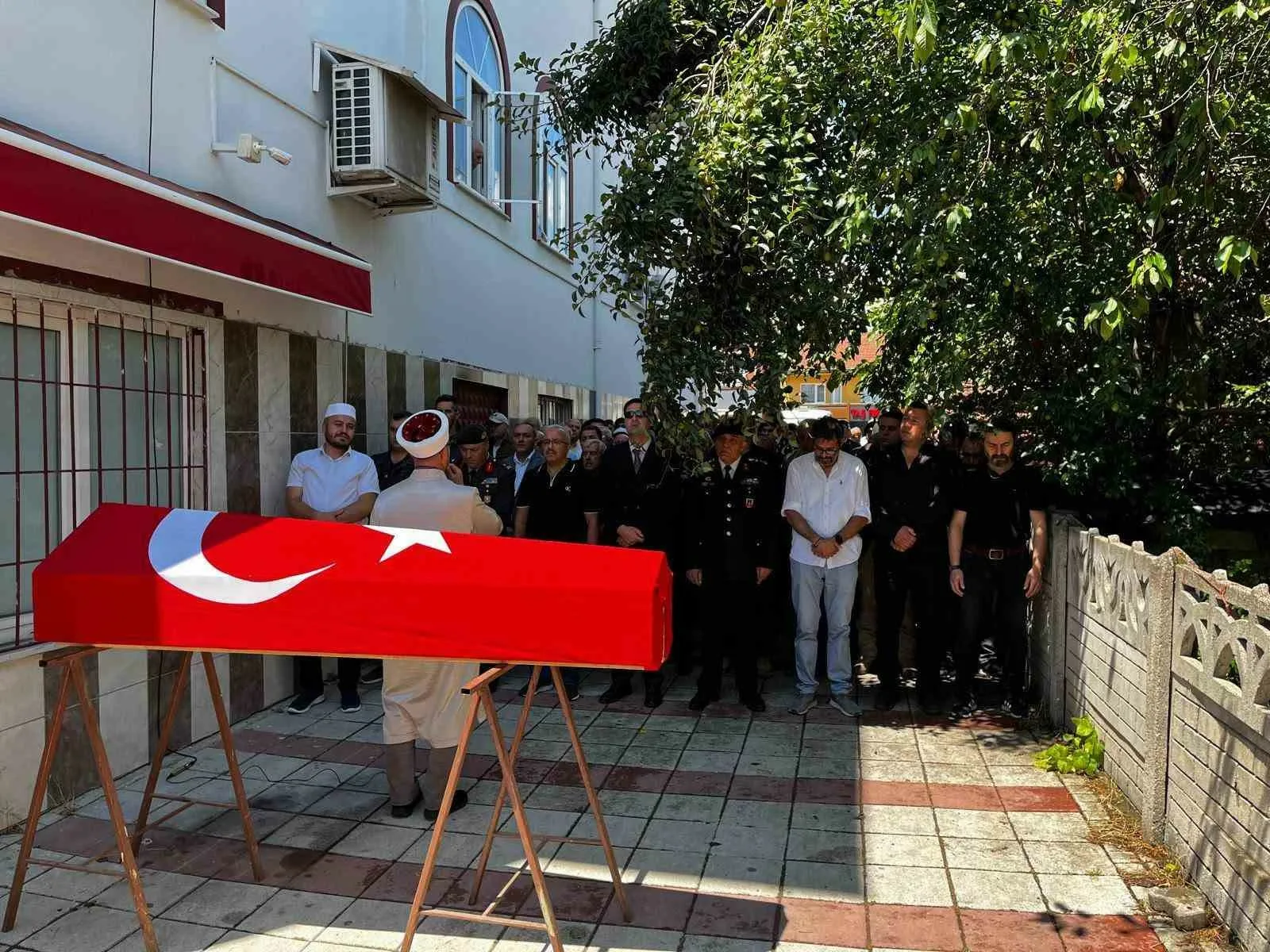 Bolu’da hayatını kaybeden Kıbrıs Barış Harekâtı gazisi Niyazi Çiçek, düzenlenen