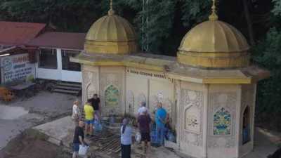 Düzce-Zonguldak kara yolu güzergahındaki ormanlık alanda yer alan doğal kaynak