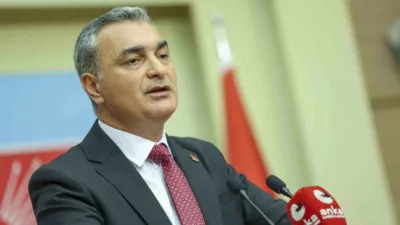 CHP Genel Başkan Yardımcısı ve Sözcüsü Müslim Sarı, 7 ile
