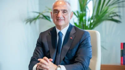 NATO Zirvesi’nde Türkiye’nin kültürel birikimi sanat aracılığıyla dünya liderleriyle buluştu.