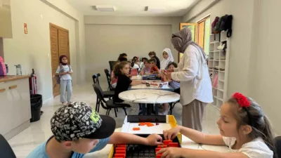 DÜZCE (İHA) – Düzce Boğaziçi Genç Ofis’te düzenlenen akıl ve