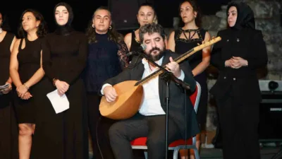 Gebze Belediyesi tarafından düzenlenen Eskihisar Kalesi Kültür Sanat Akşamları, hafta
