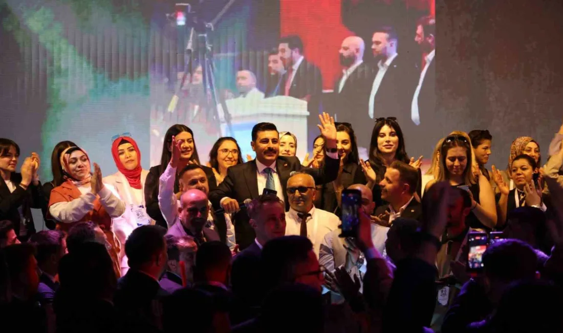 Genç Sağlık Sendikası 2. Olağan Genel Kurulunda, mevcut Genel Başkan