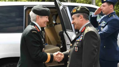 Genelkurmay Başkanı Orgeneral Selçuk Bayraktaroğlu, Kanada Genelkurmay Başkanı Orgeneral Jennie