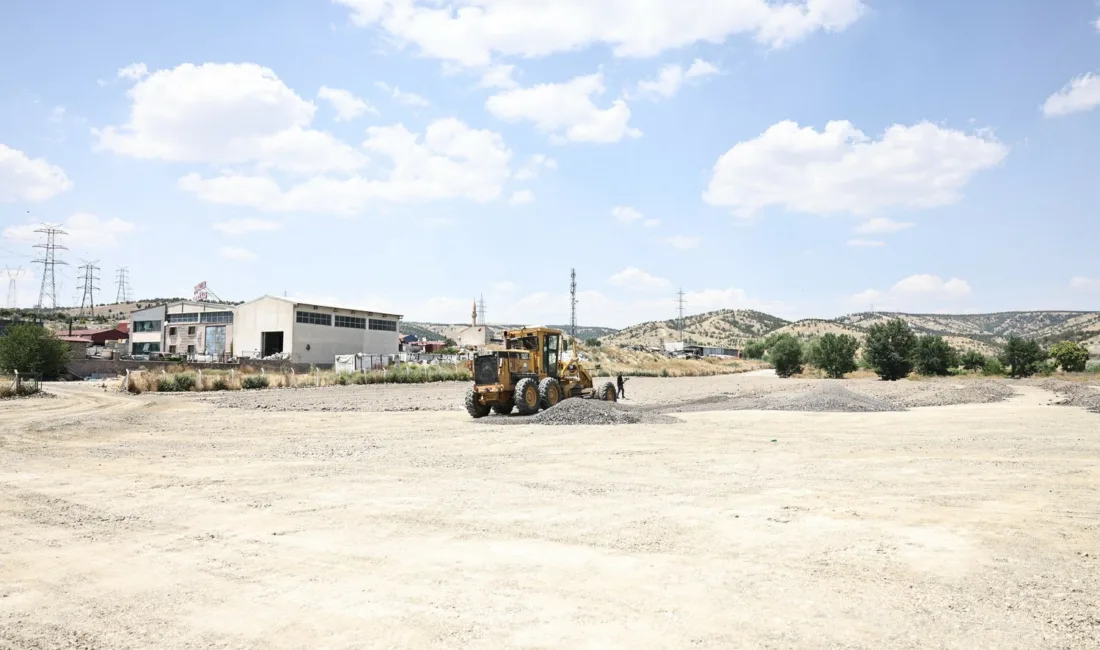 Gölbaşı Belediyesi, uzun yıllardır yaşanan tır parkı ihtiyacına çözüm amacıyla