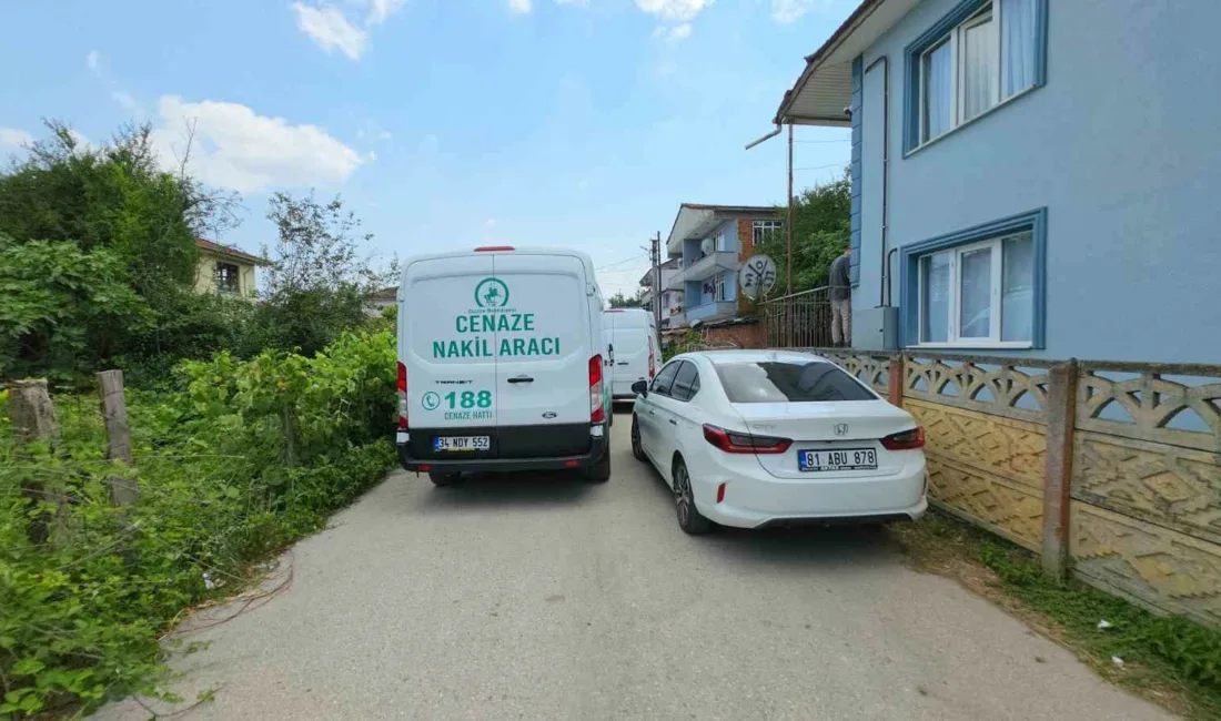 Düzce’de inşaat işçilerinin kaldığı dairede bir şahıs silahla oynarken başka