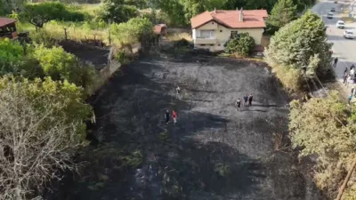 Karabük’te bahçede çıkan ot yangını ekiplerin müdahalesiyle evlere sıçramadan söndürülürken,