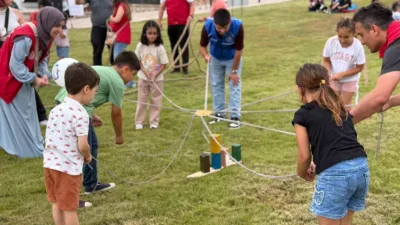 Karabük’te düzenlenen Karne Festivali’nde çocuklar, gün boyu doyasıya eğlendi. Karabük