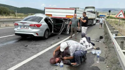 Karabük’ün Eskipazar ilçesi Kemikli Rampaları mevkisinde otomobilin tıra arkadan çarpması