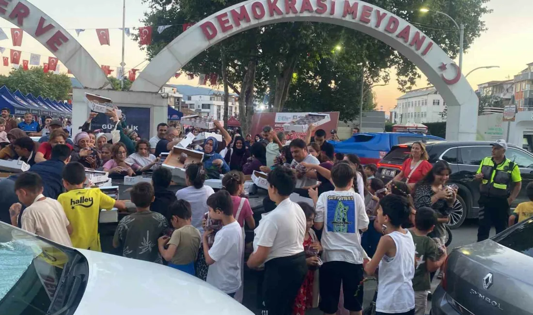 Kocaeli’nin Körfez ilçesinde düzenlenen 52. Altın Kiraz Kültür ve Sanat