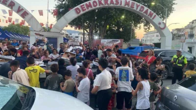Kocaeli’nin Körfez ilçesinde düzenlenen 52. Altın Kiraz Kültür ve Sanat