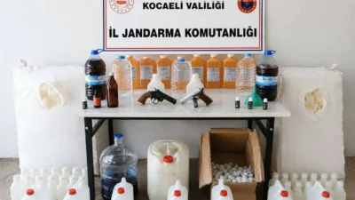 Kocaeli’de jandarmanın kaçakçılıkla mücadele kapsamında düzenlediği operasyonda piyasa değeri yaklaşık
