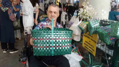 Zonguldak’ın Devrek ilçesinde 72 yaşındaki bedensel engelli Celal Odabaş, plastik