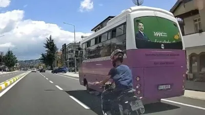 Sakarya’nın Sapanca ilçesinde plakasız ve abart egzozlu motosikletin sürücüsünün makas