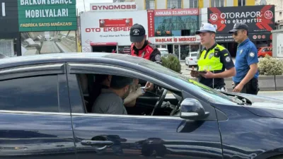 Ankara’da düzenlenecek NATO Zirvesi çerçevesinde polis ekiplerince trafik denetimlerine devam