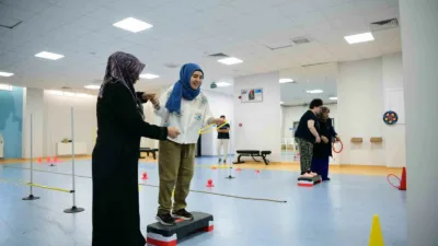 Çayırova Belediyesi Fatma Çelik Engelliler Merkezi’nde düzenlenen yaz okulu etkinliklerine