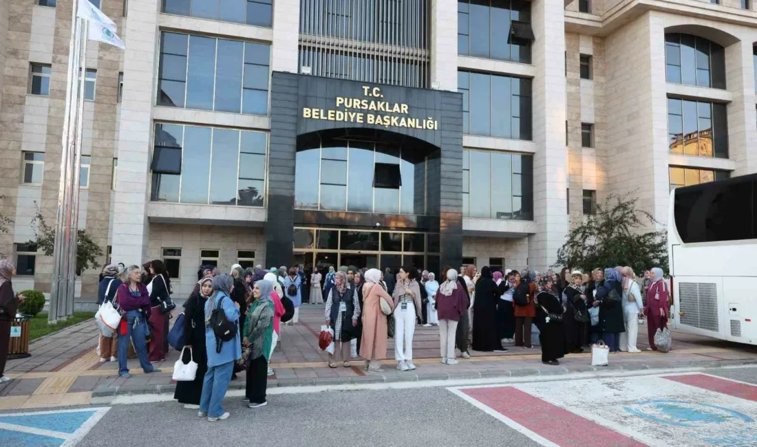 Pursaklar Belediyesi’nin her yıl binlerce kadını Türkiye’nin tarihi ve turistik