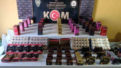 Sakarya’nın Serdivan ilçesinde polis ekiplerince bir iş yerine düzenlenen operasyonda
