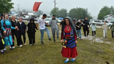 Sakarya’nın Hendek ilçesindeki bin 725 rakımlı Dikmen Yaylası’nda yapılan geleneksel