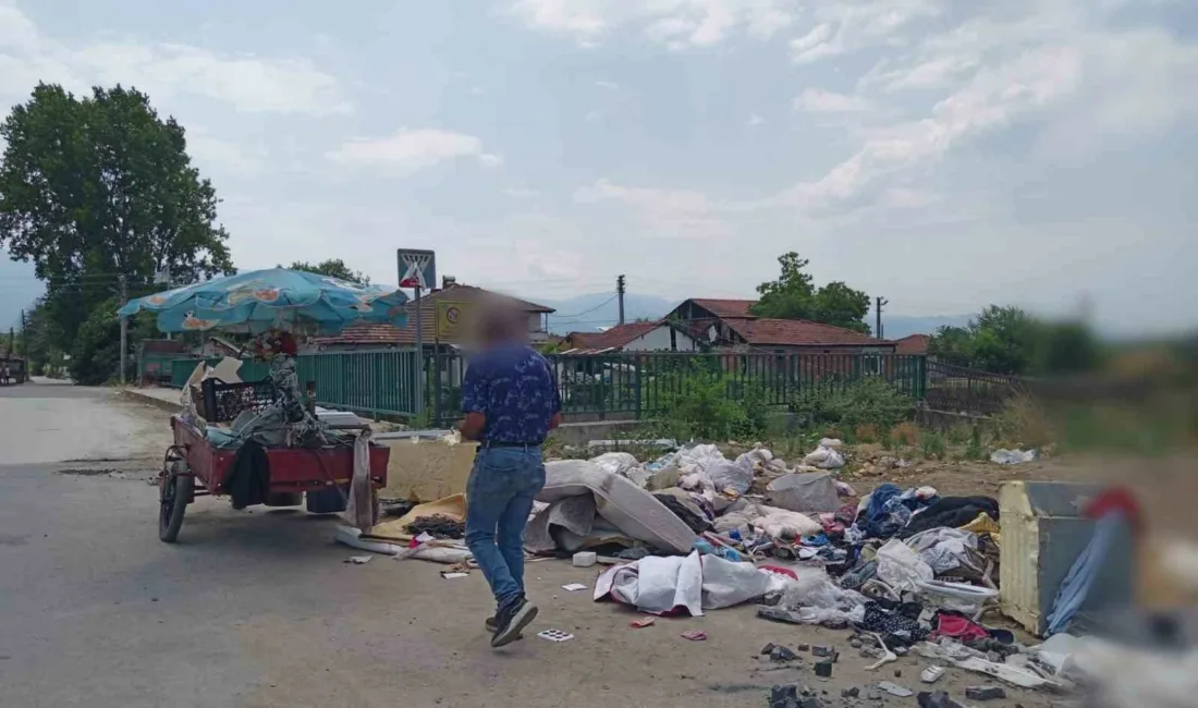 Düzce Belediyesi Zabıta Müdürlüğü ekipleri, Aziziye Mahallesi’nde çevreyi kirlettiği belirlenen