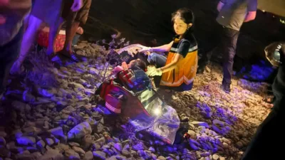 Sakarya’da Sapanca Gölü’nde botlar ile SUP boardlarla göle açılan ve