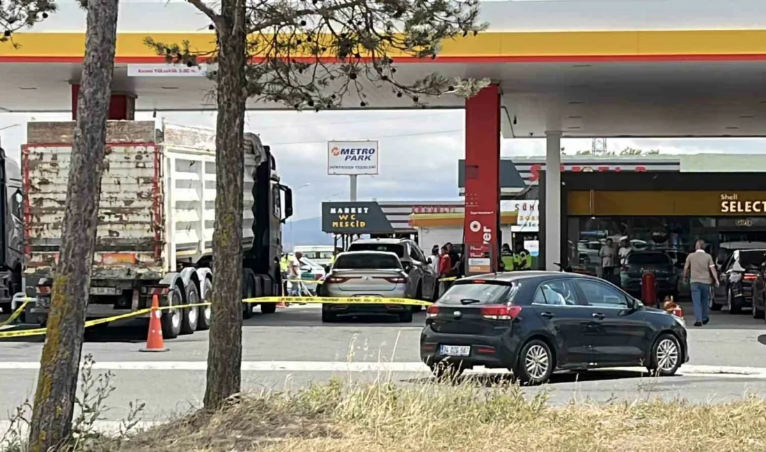 Bolu’nun Dörtdivan ilçesinde TEM Otoyolu üzerinde bulunan bir akaryakıt istasyonunda