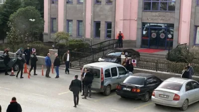 Sakarya’da “ters baktın” tartışması sonrası çıkan ve 1 kişinin hayatını