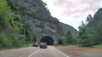 Karabük’te hatalı sollama yaparak trafiği tehlikeye düşüren ve abartı egzoz
