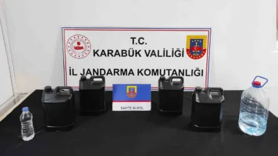 Karabük’te jandarma ekiplerince düzenlenen iki ayrı operasyonda 598 sentetik hapı