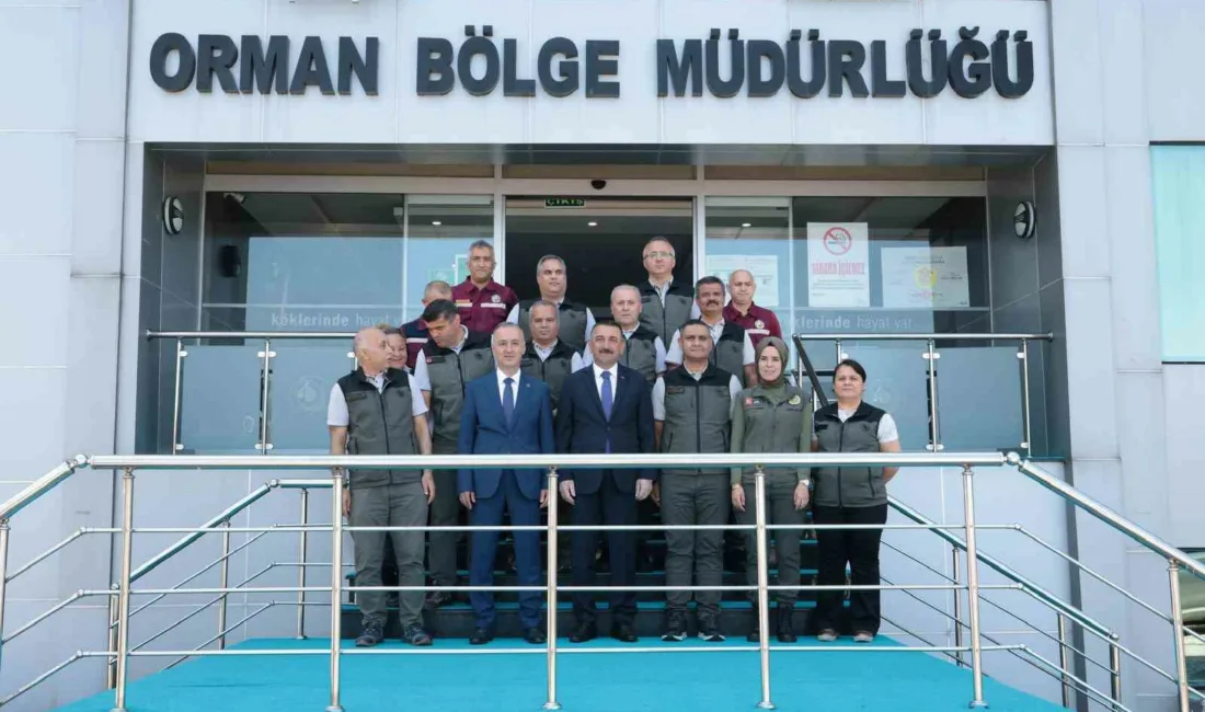 Zonguldak Valisi Osman Hacıbektaşoğlu, Zonguldak Orman Bölge Müdürü Halil Oflu’yu