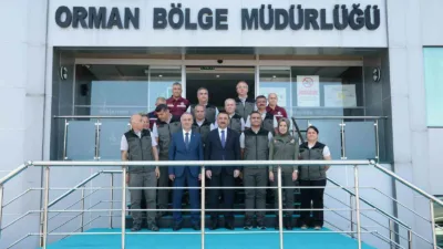 Zonguldak Valisi Osman Hacıbektaşoğlu, Zonguldak Orman Bölge Müdürü Halil Oflu’yu